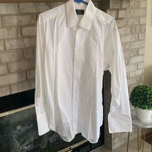 Bergdorf Goodman. Dress shirt.  Size 161/2. 33 arm length